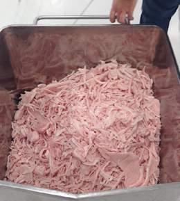 O floqueador de blocos congelados ProfiFlaker destina-se à trituração de blocos congelados de carne, peixe e aves (com os ossos