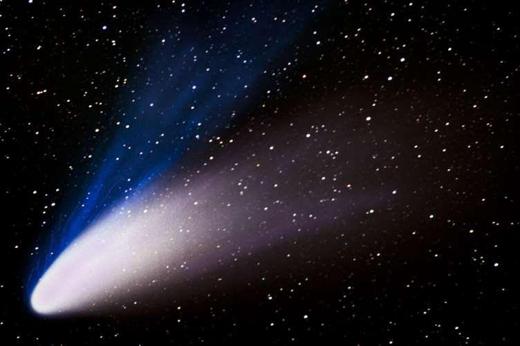 Cometa Hale-Bopp (1997) Comet Hale-Bopp (1997), which possessed