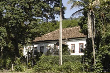 arquitetura da casa-sede e das outras construções.