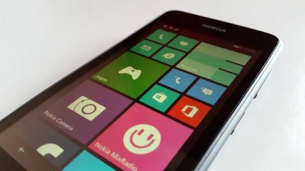 insere. E não é só uma questão de interface, é também uma questão de funcionalidades e aplicações, quer estejamos no Nokia Lumia 930, quer estejamos no Lumia 530.