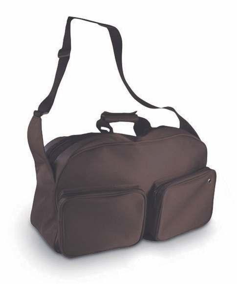 Sacola de Viagem M60749-M Em microfibra, com dois bolsos frontais que possuem fechamento em zíper, com alça tiracolo e alça de mão, na cor marrom, as sacolas de viagem são