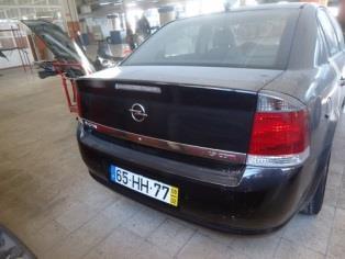 Insolvencia:Auro Rent Aluguer de Veículos Automóveis, Lda 49 1 Veiculo da marca Opel Astra 1.9 CDTI, com a matricula 65-HH-77 do ano 2009, acidentado.