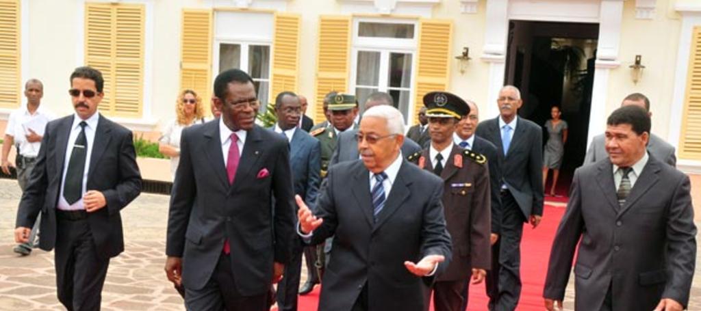 CASO CONCRETO DE SALTO DE ETAPA GUINE EQUATORIAL Após a visita do Presidente Obiang a Cabo Verde, em 2010 NOSi foi contratado para a implementar toda a infraestrutura de governação eletrónica da