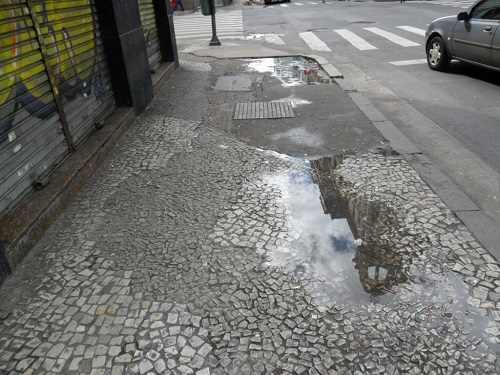 Via (2) Rua Vitória -