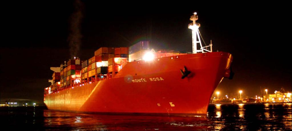 Comércio Exterior e Portos Brasileiros Crescimento do comércio atrai navios Super post panamax Navio de 6.