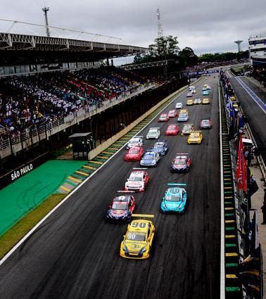 Motores ligados, giro no máximo e sinal verde para a próxima temporada da Stock Car.