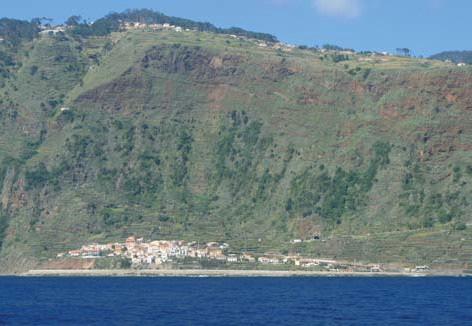 Roteiro da Costa de Portugal Arquipélago da Madeira vos farolins, Farolim Calheta E (62./D-2748) e Farolim Calheta W (62.1/D-2748.