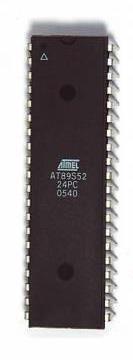 A escolha do Microcontrolador 8051 10 A principal motivação para a escolha do Microcontrolador 8051 foi o contato obtido com a tecnologia na disciplina de Microcontroladores e Microprocessadores.