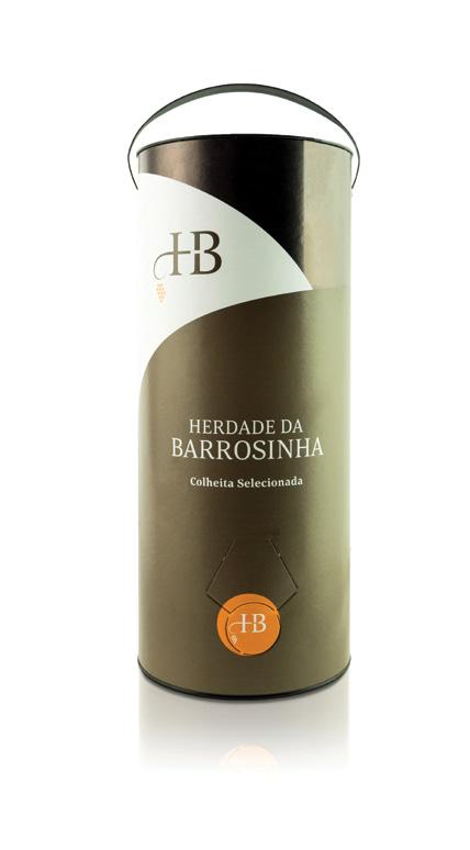 Vinho Tinto Colheita Selecionada 2015 Red Wine Colheita Selecionada 2015 14 15 Tinto Colheita Selecionada 2015 Este vinho tinto produzido a partir das castas Alicante Bouschet, Castelão e Cabernet