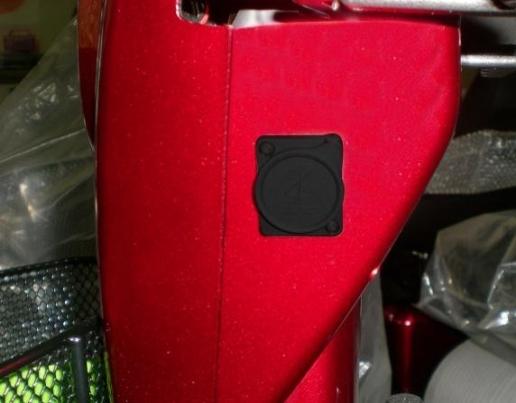 Não carregue bateria quand o a scooter estiver coberta por material a prova de água. 5.