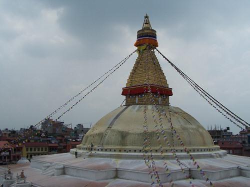 1) A palestra: Pedalando no teto do mundo De Lhasa a Kathmandu O mountain bike de Zander faz juz a seu