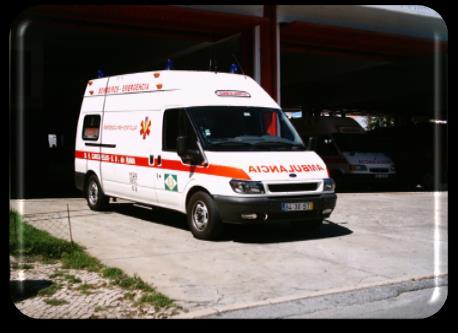 Ambulâncias de Transporte de Doentes Ambulância destinada ao transporte de doentes acamados ABTD 02 Ano de entrada ao serviço: 2002 Marca: Ford Transit Quilometragem: 350968 Consumo médio: 10,2