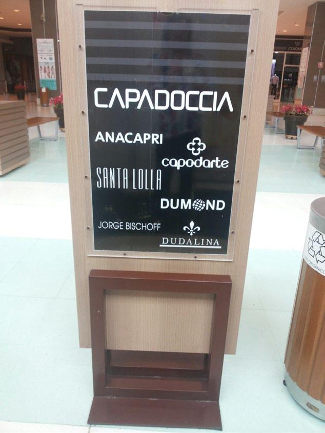 Mall Display Material: Couchê 5 displays 2