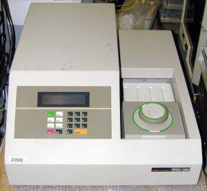 Histórico da PCR 1987 Com a patente da PCR por parte da Perkin, desenvolve-se a automação para controle do aumento e redução da
