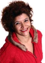Com formação no Teatro Escola de Porto Alegre (TEPA), Silvia Duarte realizou cursos de técnica vocal, expressão