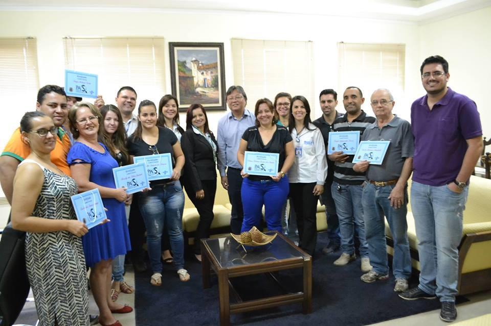 O curso foi realizado para um grupo de 19 participantes, sendo 14 empresas de Pompeia pelo consultor Cássio Gimiliani em 6 encontros de 4h com total de 24h e mais 2 horas de consultoria.