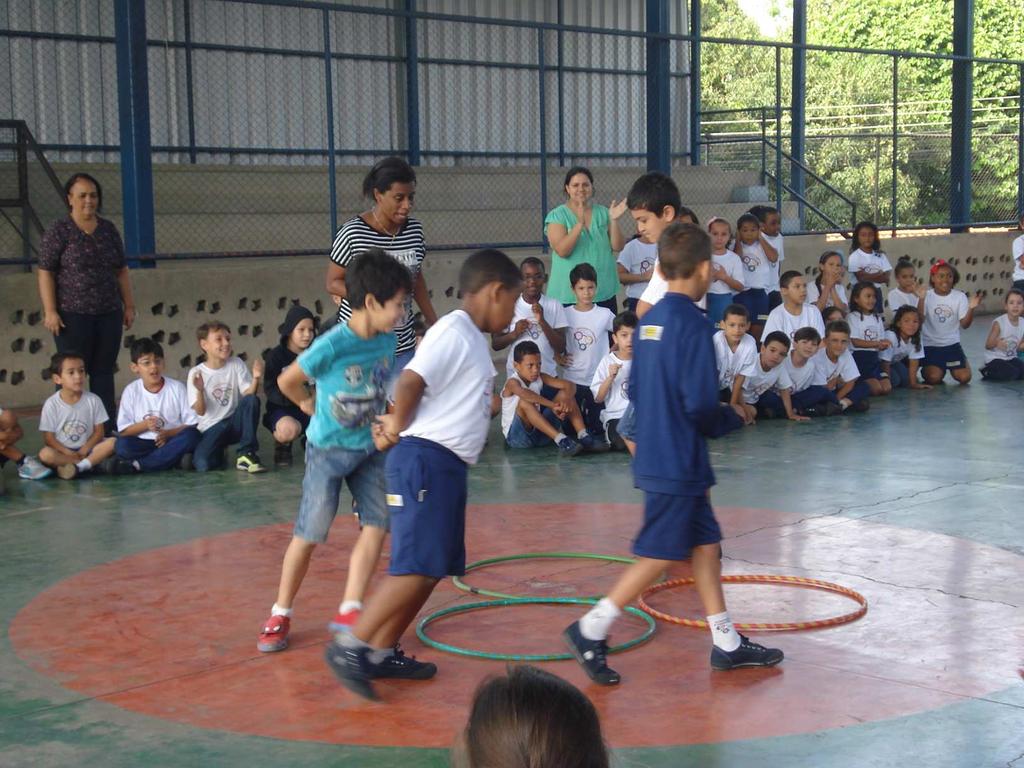 Professora Efigenia Semana da Criança Show de Talentos Em comemoração ao Dia das Crianças, as