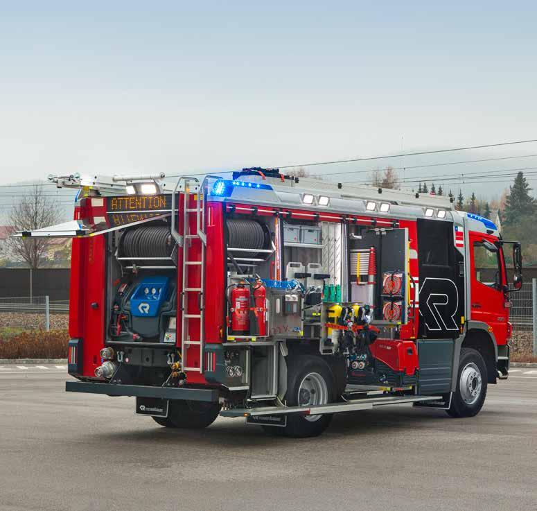 Este equipamento foi projetado para transportar bombeiros com mobilidade em qualquer terreno.