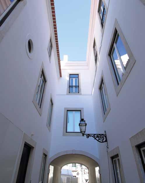 PALÁCIO CONTADOR-MOR Townhouses T2 a T5 2 to 5 Bedroom Townhouses Castelo de São Jorge 6 Townhouses com áreas entre os 274 e 441 m2 2 Lugares de