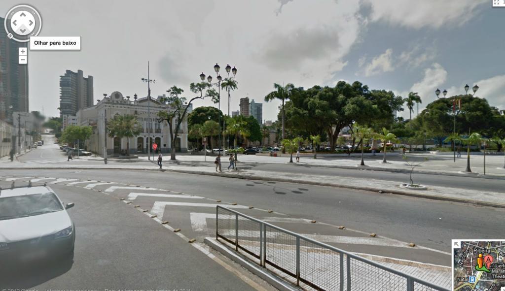 Figura 02: Ribeira, Natal/RN Teatro Alberto Maranhão e a praça Augusto Severo Fonte: Google Maps.