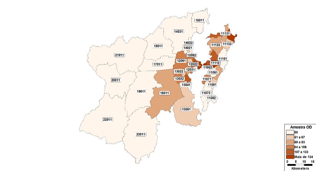 b) Em função da falta de dados sobre a taxa de viagens por faixa de renda relativas à área de estudo, utilizou-se as taxas de São Paulo; c) Utilizando-se dados de renda do IBGE, estratificou-se a