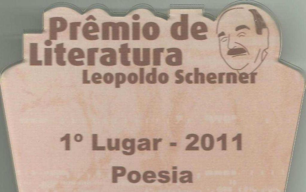 Em 2009 foi Menção honrosa com o conto Uma Estória Revista no Concurso de Literatura