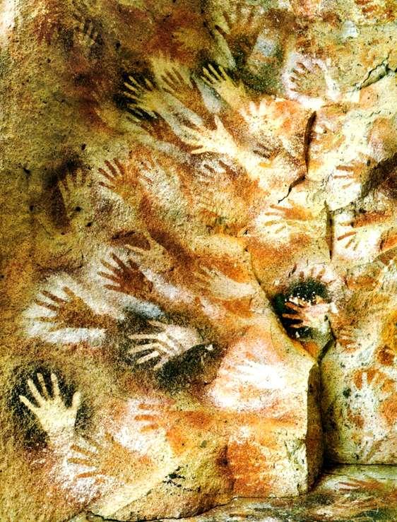 Figura 7: Imagens de mãos, na Cueva de las Manos, Argentina.