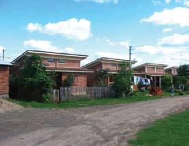 entrevistados 226 Vista do conjunto de casas construídas segundo o modelo desenvolvido para o