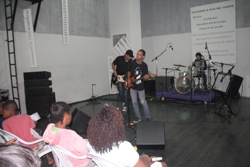 No dia 03 de dezembro a Banda Venelop mostrou seu som no AfroReggae Live Vigário Geral ficou muita animada com rock da banda Venelop, com um som muito próprio e por muitas vezes trancedental o trio