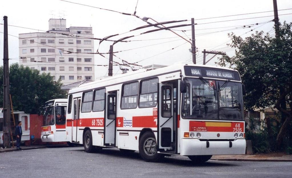 TRÓLEBUS EM SÃO PAULO Trólebus Reformado em 1997