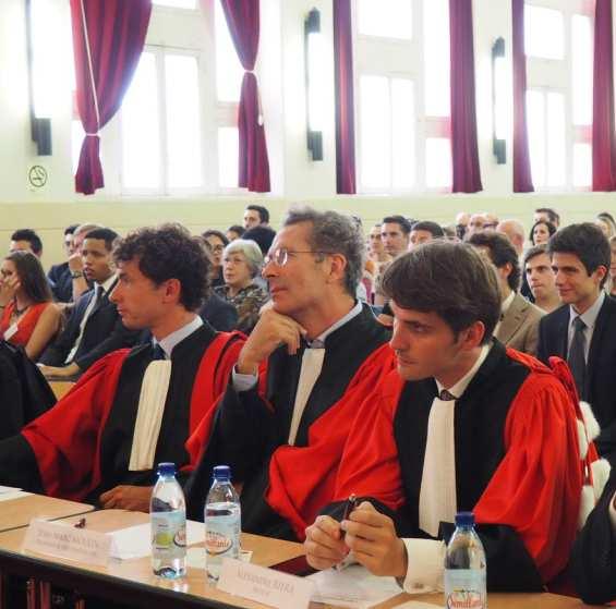 Curso de Verão Curso de francês jurídico e Preparação para o diploma de francês profissional Jurídico Saudações!