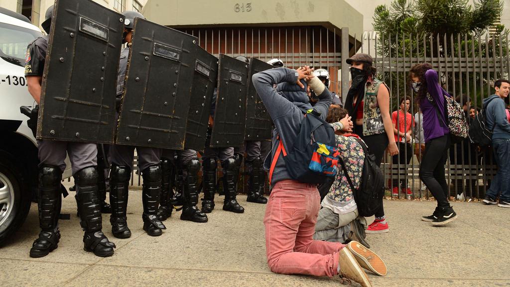 VIOLÊNCIA HOMICÍDIO JUVENIL Número de mortes por homicídio, na faixa etária de 15 a 29 anos (inclusive) ocorridos no município, por 10 mil habitantes Fórmula: número total