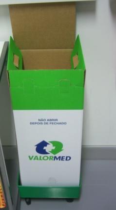 associou-se a distribuidores e farmácias, e criaram a VALORMED, sociedade responsável pela gestão dos resíduos de embalagens e medicamentos fora de uso.