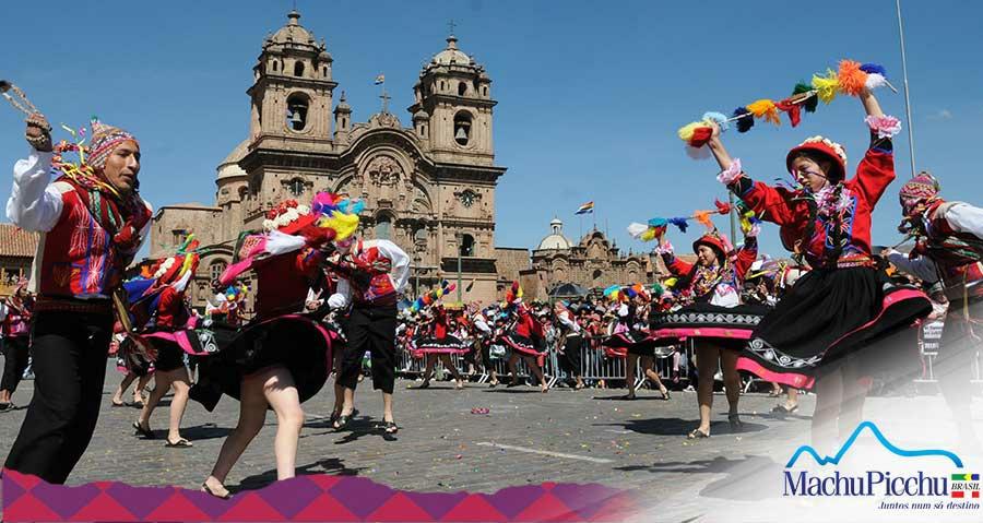 Pernoite: Cusco 2 Dia - City Tour Arqueológico - Visita a Catedral de Cusco, Koricancha e aos Sítios Arqueológicos de Sacsayhuaman, Qenqo, Pucapucara e Tambomachay A manhã do segundo dia será livre
