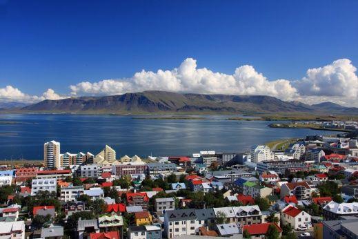 Segredos da Islândia Fiordes do Oeste Inspire-se na magia da Islândia! ROTEIRO DE 10 NOITES, 11 DIAS 14 a 24 Junho 2017 A Islândia para os amantes da natureza é o paraíso na terra.