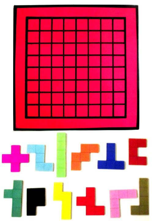 2. PENTAMINÓ SELEÇÃO PENTAMINÓS SELEÇÃO NÚMERO DE JOGADORES: 2 OBJETIVO: Colocar todas as peças no tabuleiro. MATERIAIS: 12 peças de cores diferentes e um tabuleiro quadrado, 8 x 8, com 64 casas.