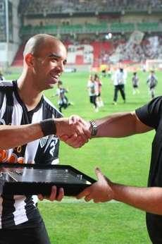 Diego Tardelli recebeu homenagem por