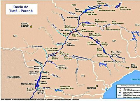 Bacia do Paraná Bacia do rio Paraná - Possui uma extensão de, aproximadamente, 900 mil quilômetros quadrados; - Localiza-se em grande parte na