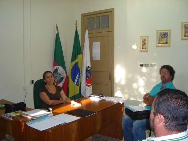 Ernestina recebe definitivamente os equipamentos do Projeto Kit Peixe Após o período de comodato de dois anos, o Município de Ernestina recebeu definitivamente os equipamentos do Projeto kit Peixe.