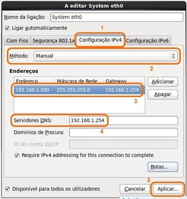 usar IP Dinâmico (por DHCP) mas por uma questão de fiabilidade recomendo a usarem um IP fixo.