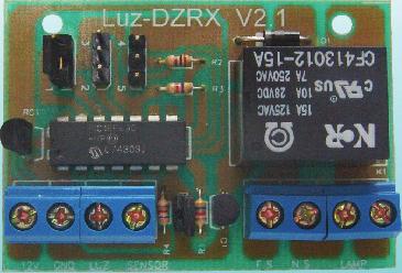 Opcionais Placa Luz de Garagem Este acessório permite que ao acionar o portão, uma lâmpada seja acesa e o tempo controlado entre 0 e 4,5 min. Apagando automaticamente em seguida.