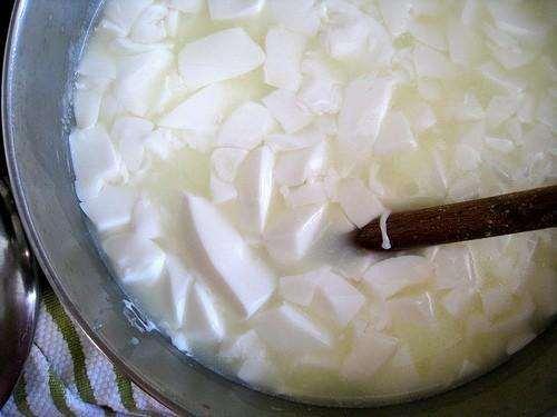 50%) Iogurte Iogurte Aumento da acidez Coagulo frágil (ruim para queijo) Alta retenção de água