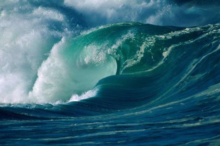 Espanha: Turbina inovadora gera energia barata com ondas do mar Date : 26 de Dezembro de 2016 Está já em decorrer, no litoral espanhol, um teste que visa aproveitar as ondas do mar para gerar energia