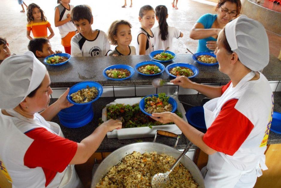 Recursos humanos Falta de merendeiras e falta de qualificação das merendeiras pode comprometer a qualidade dos produtos