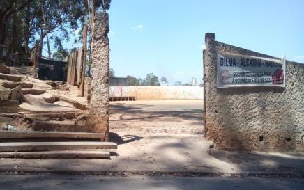 CAMPO DO MURÃO Possui um parque de diversão atuando a 3 meses;