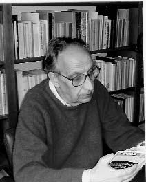 Fernando Guimarães Porto, 1928 Tal como António Ramos Rosa, revelou-se como poeta na década de 50, mas em rigor a sua estreia foi anterior, dado que o seu primeiro livro, A Face junto ao Vento