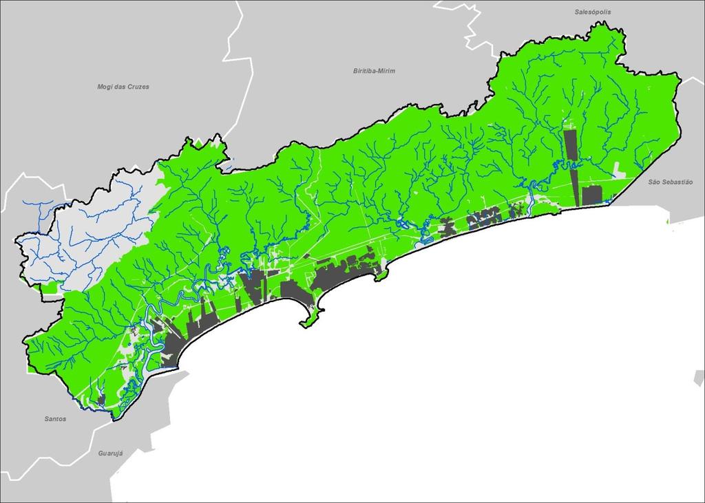 Se considerarmos o total de área recoberta por vegetação nativa: (Fundação Florestal, 2004-2005): Fundação Florestal -
