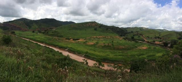 Programa 25: Recuperação da Área ambiental 1 PRÓXIMOS MARCOS Conclusão dos serviços de recuperação ambiental das áreas prioritárias (Calha principal e tributários) Abril/17 Início dos serviços