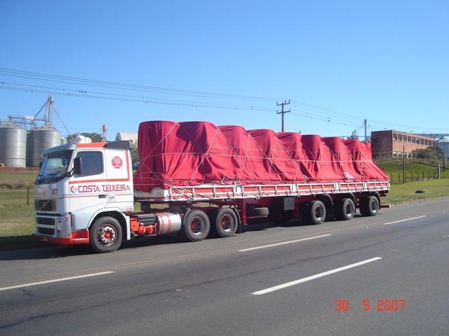 rodoviário é organizado em 4 partes Empresas de Transporte de Carga (ETC) Carreteiros (TCA) Empresas de Carga Própria (ECP) Transportadores individuais caminhão trator(conhecido