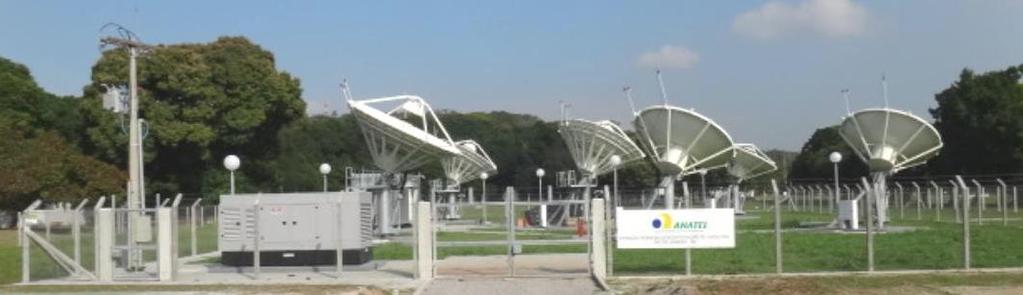 16 Estação de Monitoração de Satélites (EMSAT) Faixas de Operação Bandas C, Ku e Ka Ferramentas Monitoração de satélites
